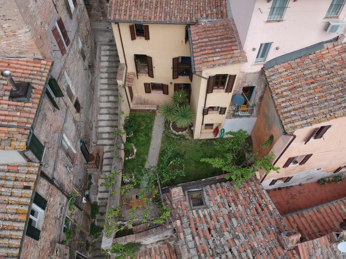 Umbrian Concierge - La Casa Dei Pellari Hotel Perugia Exterior foto