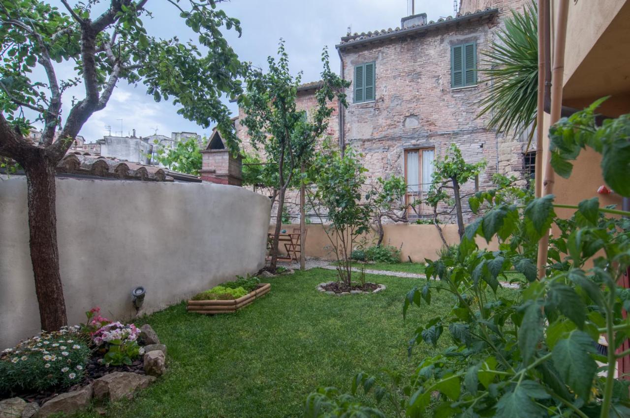 Umbrian Concierge - La Casa Dei Pellari Hotel Perugia Exterior foto